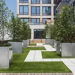 5 Mins To Midtown Central Luxury Penthouse 2B2B Duplex With Private Terrace